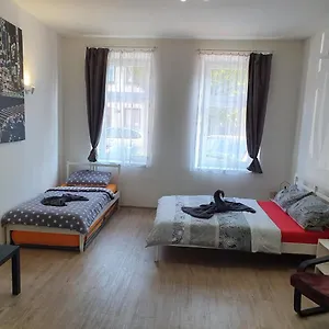 Апартаменты Skorkovskeho, Брно